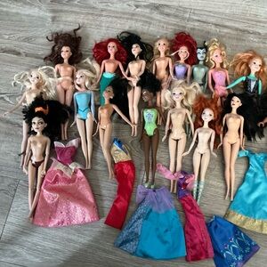 Lot of 16 Disney Dolls Clothes Ariel, Elsa, Tiana, Mulan, Belle, Anna, Rapunzel